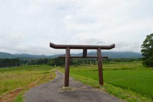 磐梯神社・磐梯山と